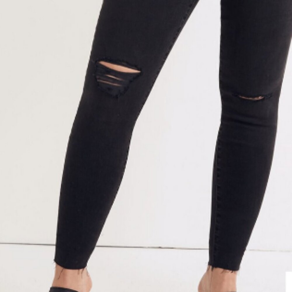 Madewell - Black Distressed Skinny Jeans